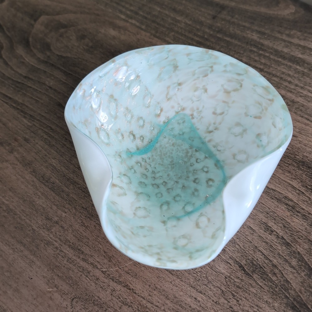 Hand‎ Blown Art Glass Bowl White Blue Seafoam Ruffled Aventurine Trinket Dish